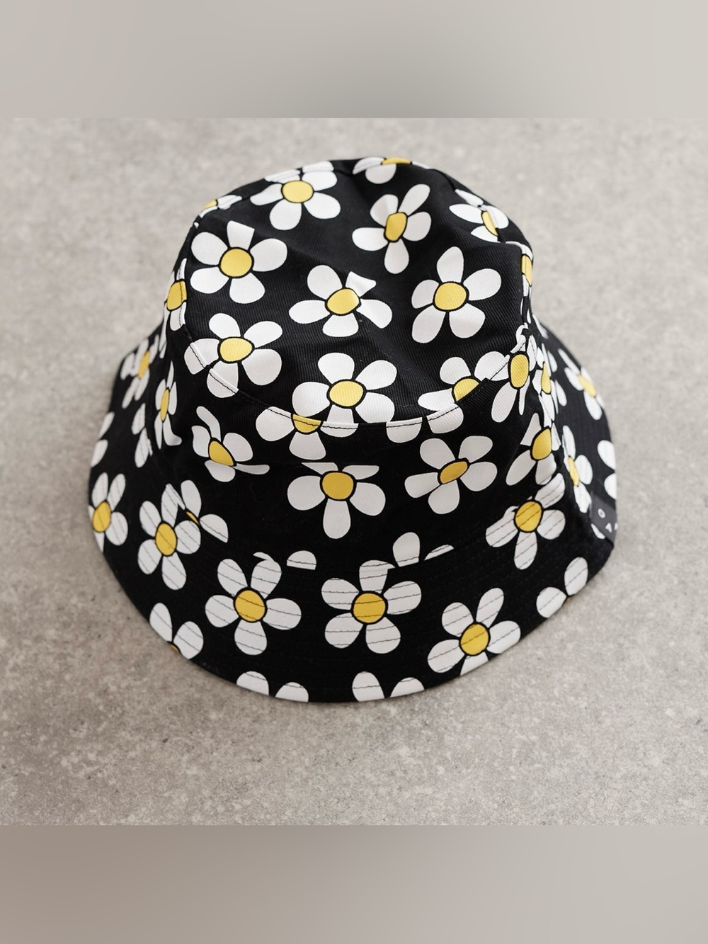LAZY OAF Pushin’ Daisies Bucket Hat